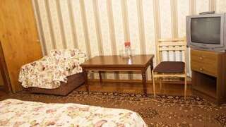 Гостиница УЮТ Нальчик Двухместный номер с 2 отдельными кроватями-1